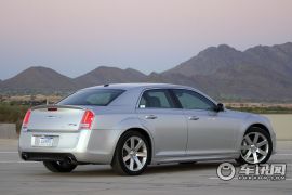 克莱斯勒-克莱斯勒300C SRT8
