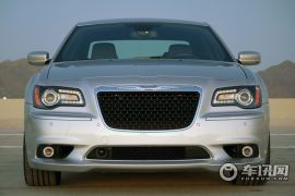 克莱斯勒-克莱斯勒300C SRT8
