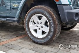 Jeep-牧马人-2.8TD 四门版 Sahara