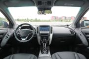 东风裕隆-优6 SUV-2.0T 旗舰型