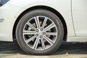 东风标致-标致408-1.6T 自动旗舰版