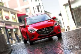  马自达2 2015款