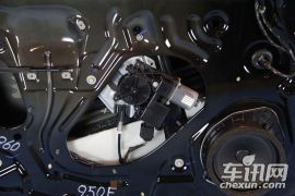 荣威9502.4L 豪华版-内饰拆解