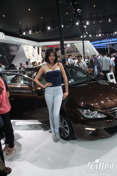 东风标致4号车模