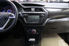 力帆汽车-力帆X50