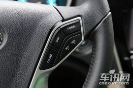 广汽乘用车-传祺GS5速博-1.8T 自动两驱尊贵版