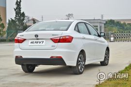 长安汽车-悦翔V7