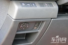 东风标致-标致3008-1.6THP 罗兰・加洛斯版