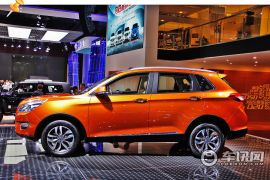 外表刚猛的居家男人 车讯网静态体验绅宝X65