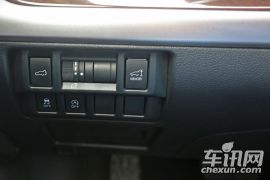 斯巴鲁-傲虎-2.0DIT 尊贵版