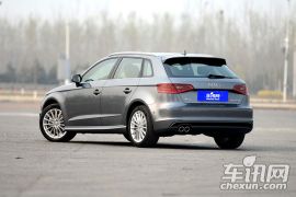 奥迪-奥迪A3-Sportback 40 TFSI S line豪华型