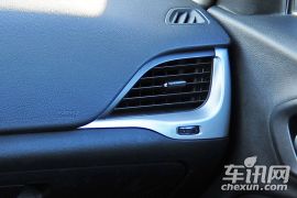 Jeep-自由光-2.4L 都市版