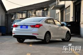 北京现代-名图-1.8L 手动舒适型