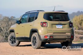 Jeep-自由侠 2015
