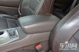 Jeep-大切诺基-3.6L 旗舰尊耀版