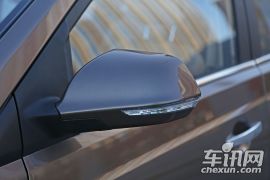 宝骏-宝骏730-1.8L 手动豪华导航ESP版 7座