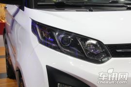 众泰汽车-众泰芝麻E30