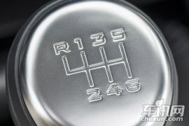 捷豹-捷豹XE 20d 2015