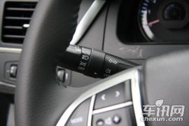 力帆汽车-力帆820-2.4L 自动旗舰型  ￥0.0