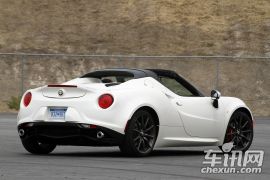 阿尔法罗密欧-阿尔法罗密欧 4C Spider 2015