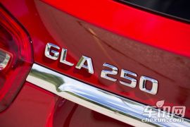 奔驰-奔驰GLA 250 4Matic 2015