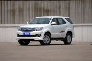 丰田-Fortuner-2.7L 标准版