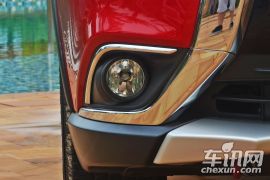 三菱-欧蓝德-2.4L 四驱精英版 5座