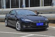 TESLA-MODEL S-MODEL S 85D