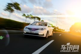 上汽集团-荣威360-1.5L 自动豪华版  ￥8.99