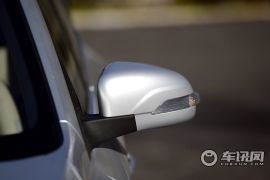 一汽奔腾-奔腾B30-1.6L 自动尊贵型