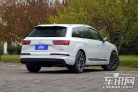 奥迪-奥迪Q7-45 TFSI 运动型  ￥0.0