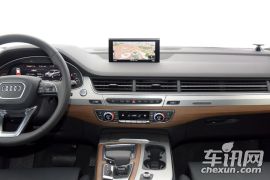 奥迪-奥迪Q7-45 TFSI 运动型  ￥0.0