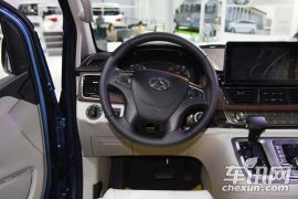 上汽商用车-上汽大通G10-2.0T 6AT 旗舰版