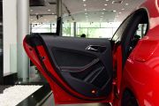 奔驰-奔驰CLA级-CLA 220 4MATIC  ￥31.8