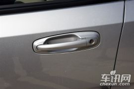 通用别克-凯越-1.5L 自动经典型  ￥9.19