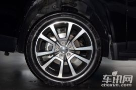 Jeep-指南者-2.0L 两驱豪华版  ￥24.49