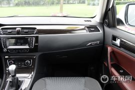 众泰汽车-众泰T600-家用版 2.0T 手动精英型  ￥8.98