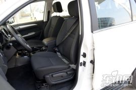 福田汽车-萨瓦纳-2.0T 四驱汽油尊享版7座