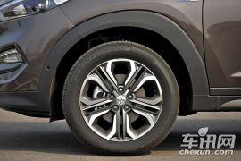 北京现代-途胜-1.6T 四驱 双离合旗舰型