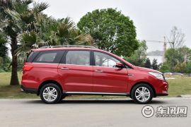 北汽银翔-北汽幻速H3F-1.5L 豪华型 7座