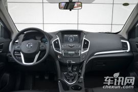 东风乘用车-风神AX7-1.4T 手动智逸型