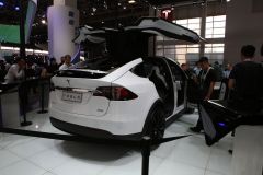 TESLA-MODEL X