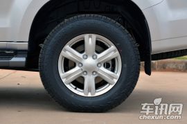 江西五十铃-五十铃mu-X-3.0T 四驱手动探索型 5座