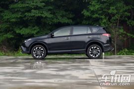 一汽丰田-RAV4-荣放 2.5L 自动四驱尊贵版