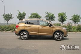 广汽乘用车-传祺GS4-235T 手动豪华版