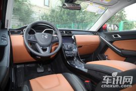 江铃汽车-驭胜S330-1.5T 自动两驱尊贵版