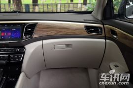 广汽乘用车-传祺GS8-2016款 320T 顶配版