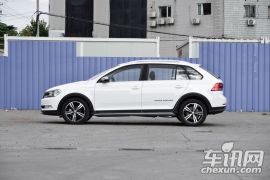 上汽大众-桑塔纳-Cross 1.6L 自动舒适型  ￥12.99