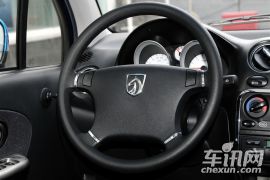 宝骏-乐驰-改款 1.2L 手动运动版活力型  ￥4.68