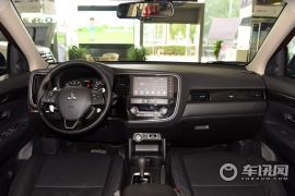 广汽三菱-欧蓝德-2.4L 四驱尊贵版 7座